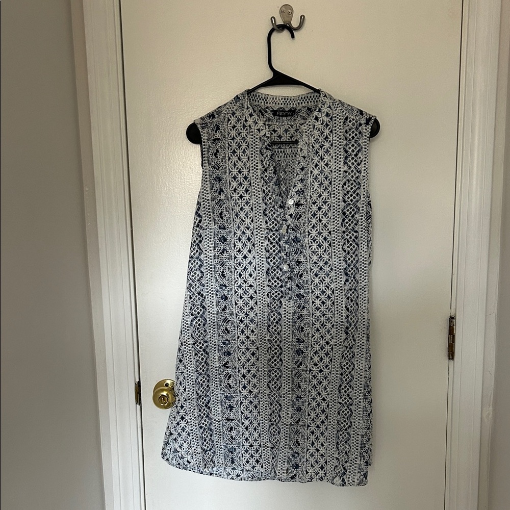 Sleeveless Navy and White Patterned Midi Dress